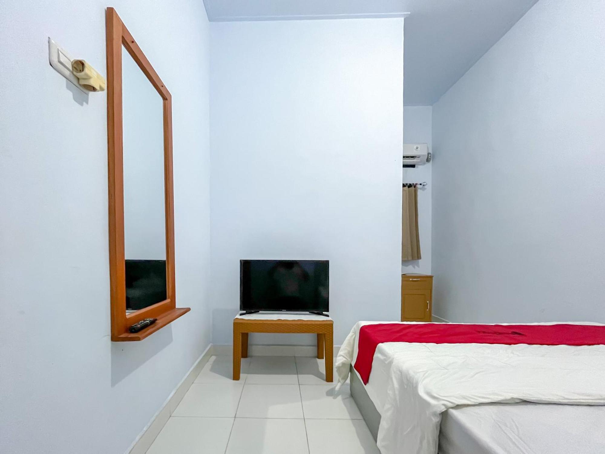 Reddoorz Syariah At Home Ampana Guest House Ampana Kota Kültér fotó